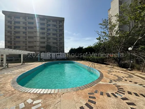 Apartamento En Costa Azul Lc