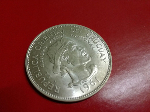 Moneda De Plata Uruguay El Gaucho Heroe Nacional.