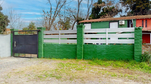 Casa En Barrio Semi Cerrado Club Tenis La Plata