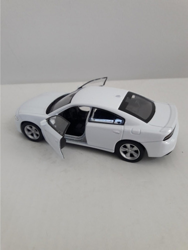 Welly Dodge Charger 1:36 Ruedas Goma Pull Back Auto Escala