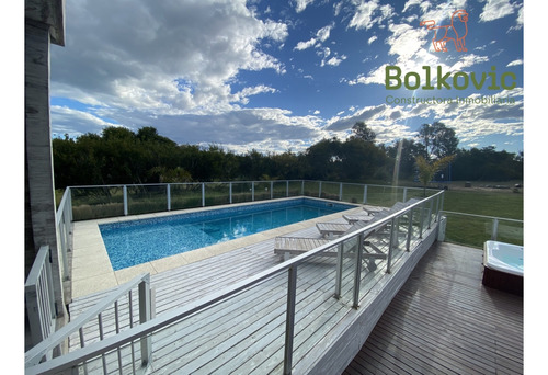 Casa En Venta En Costa Esmeralda - Residencial I 528