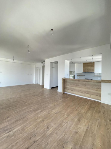 Imagen 4 de 27 de Piso - A Mts De Av. Alem - 180 Mts - Piso 14
