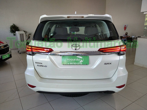 Imagem 6 de 11 de Toyota Hilux Sw4 2.8 Srx 4x4 16v Turbo Intercooler Diesel