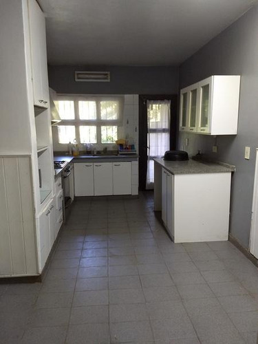 5 Dormitorios En Excelente Zona De Bella Vista