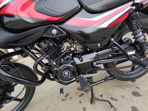 Motocicleta Boxer Bajaj Ct 125 Modelo 2023