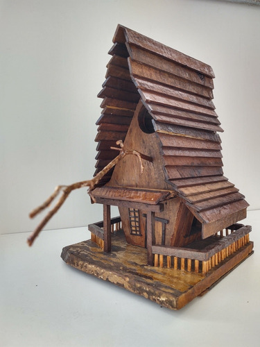 Casinha De Passarinho Rústica Bruxa Madeira Imbuia /peroba