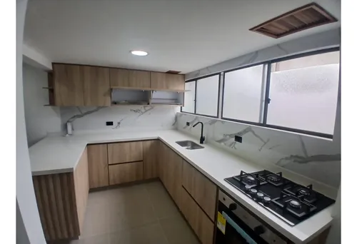 Renta Apartamento Amplio En La Circunvalar