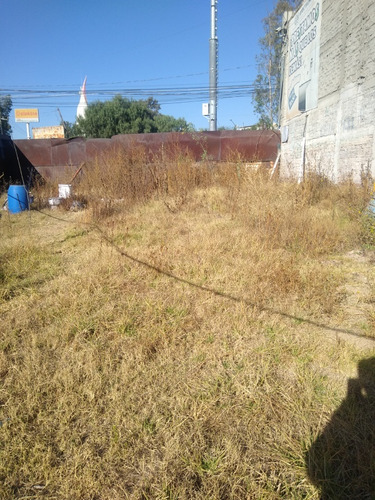 Amplio Terreno, Ubicado En Avenida Principal, 2 Accesos