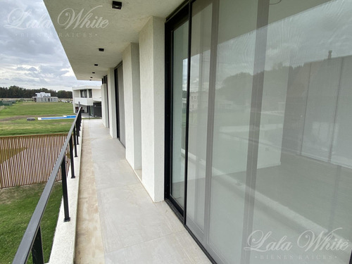 Casa En Venta En Lares De Canning