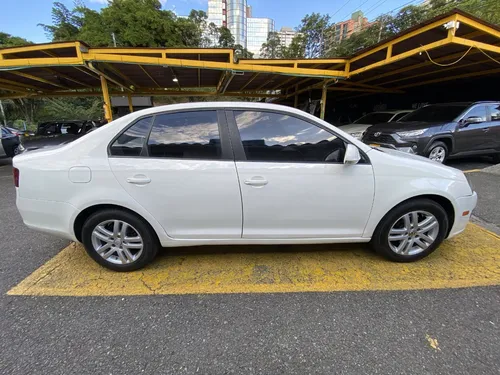 Volkswagen Bora 2.5 Prestige