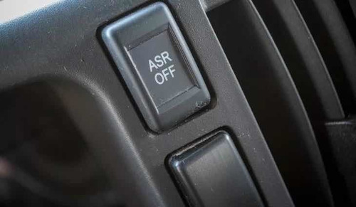 Imagen 8 de 15 de Isuzu Npr 75