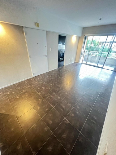 Semipiso Al Frente - Baño Y Toilette - Edificio Moderno.