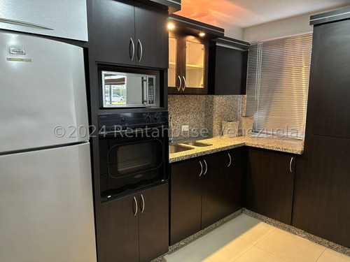 Dennymar, Vende Apartamento Amoblado En Urb Priv Al Este De La Ciudad, Conectado A Planta, Areas Sociales, 2hab, 2baños, Ambientado Para Brindar Total Confort Para Vivir Y Descansar, Contáctame B4b5b4