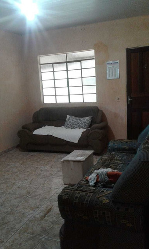 Vendo Uma Chacara Com 8000.mt Quadrados