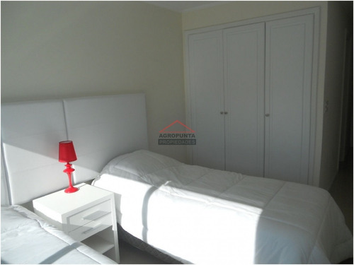 Apartamento En Brava, 3 Dormitorios *- Ref: 1869