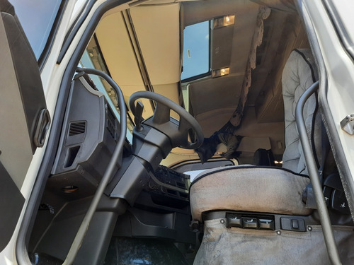 Imagem 15 de 15 de Volvo Fh 540 Globetrotter 6x4 2019 (suspensão De Molas)