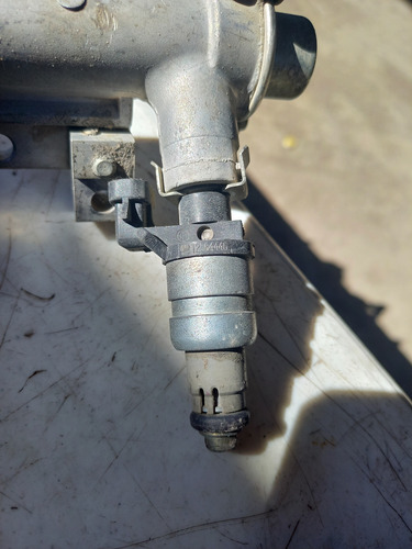 Riel Intector Vectra 2.2 02-06 #06 (Usado)