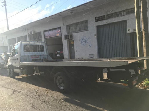 Imagen 2 de 7 de Iveco Daily 70c16 Plancha