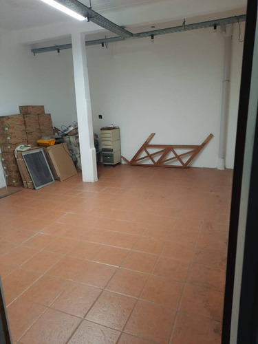 Galpón De 500 M2 En Dos Plantas