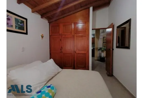 Casa Con Techo En Madera Inmunizada Con Teja(mls#244634)