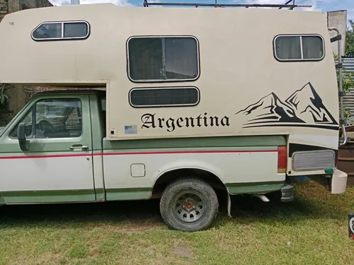 Camper 4 Personas