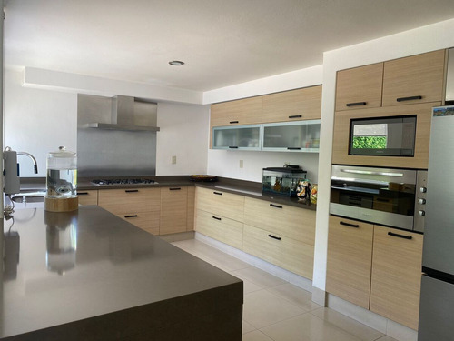 Casa En Venta Con Excelente Ubicación