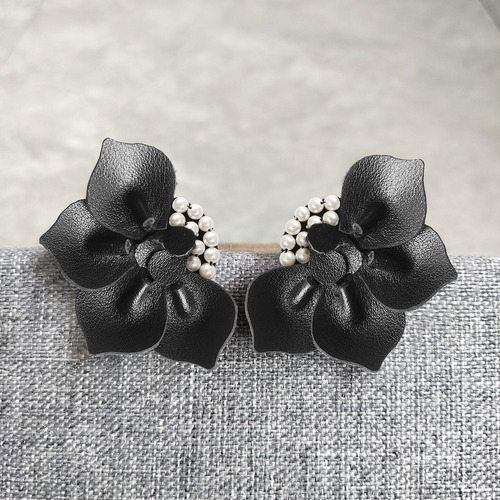 Pendientes De Rosa Pendientes De Cuero Hechos A Mano Con Flo