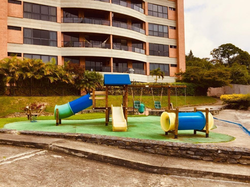 Imagen 13 de 18 de Vendo Apto 200m2 3h+s/4b/4p La Lagunita 2169
