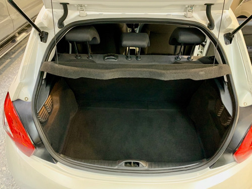 Peugeot 208 1.5l Allure Touchscreen. Autos 208 Usados