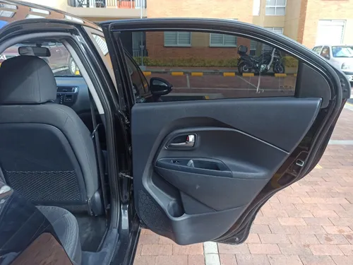 Kia Rio 1.4 5 p
