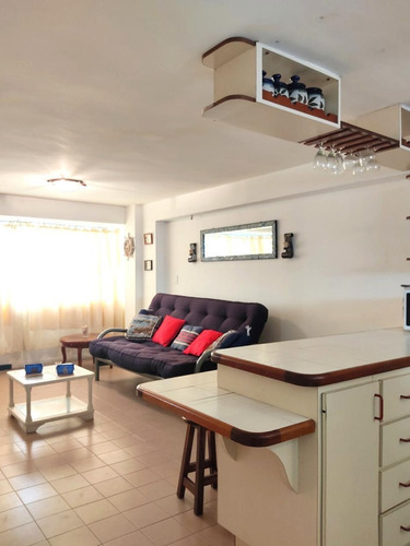 Imagen 4 de 30 de Vendo Apartamento 81 M2, 2h, 2b, 1 Pto Catia La Mar, Vargas