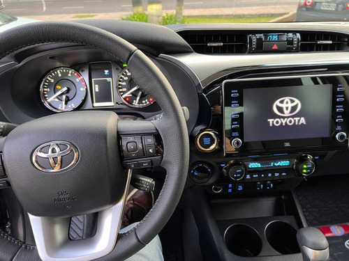 Imagen 10 de 25 de Toyota Hilux 2022 2.8 Cd Srx 177cv 4x4 At Madero Motors