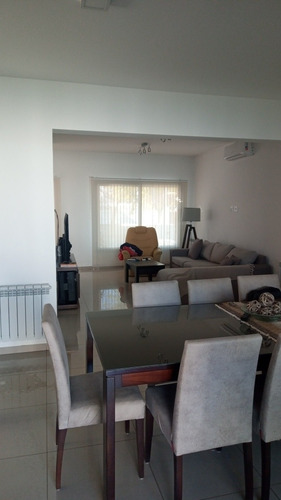 Imagen 6 de 11 de Casa Chacra Del Norte