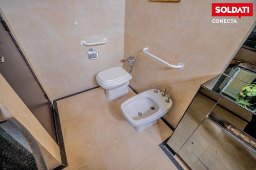 Departamento De Época Con Cochera Fija En Venta - Palermo Chico