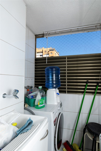 Departamento En Arriendo De 2 Dorm. En Las Condes / Bali Hai