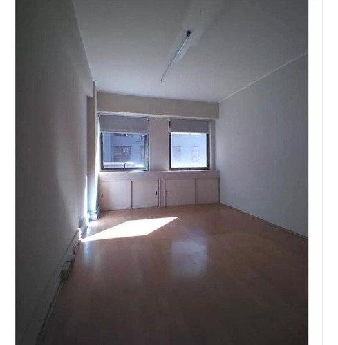 Arriendo Oficina 2p+2b+principal+1e Metro Tobalaba