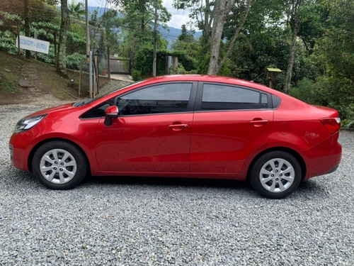 Kia Rio 1.4 Automatico.