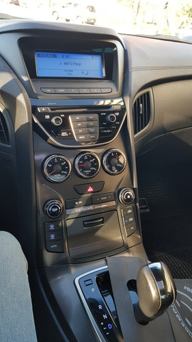 Hyundai Genesis 2015 3.8 Coupe 300cv 8at