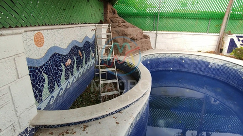Casa En Venta En Lomas De Cocoyoc Con Acabados De Lujo, Alberca Y Jardín Apta A Créditos