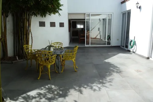 Hermosa Casa Una Planta En Camino Real Y Zavaleta