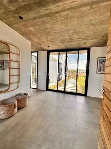 Casa En Venta De 4 Dormitorios En Club Del Mar, José Ignacio