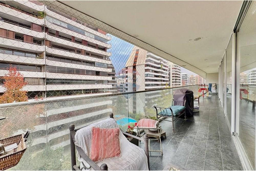 Depto Con Gran Terraza / Alianza Francesa