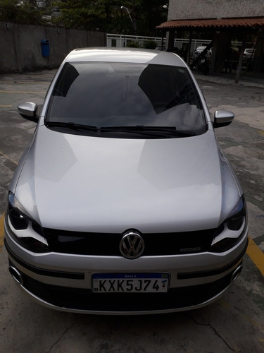Volkswagen Fox 2014 1.0 12v Bluemotion Total Flex 5p