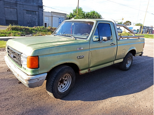 Ford F-100 3.3 D