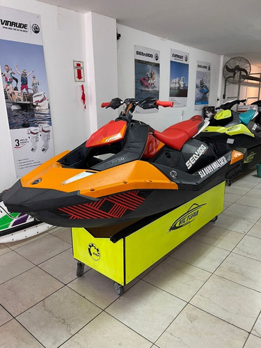 Imagen 5 de 5 de Sea Doo Spark Trixx 2018 Astillero Victoria