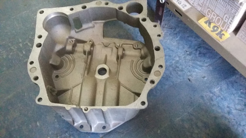 Carcasa Cubre Volante R18 R21 Motor 2.2