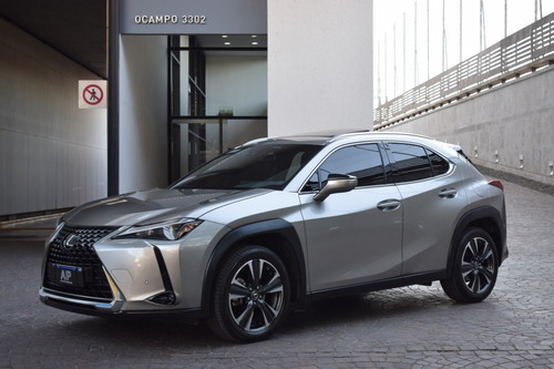 Lexus UX 250h Luxury