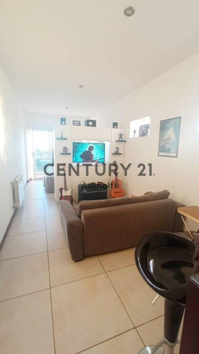 Imagen 6 de 18 de Calle 6 E/ 35 Y 36 Monoambiente De Categoría En Venta Con Pileta, Gimnasio Y Sum