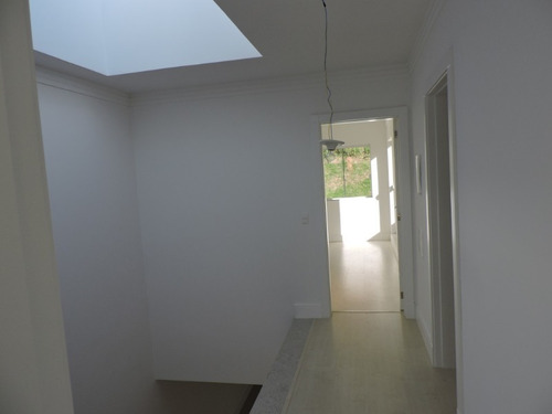 Imagem 3 de 15 de Ótima Casa Nova Na Praia Dos Amores Balneário Camboriú - C459 - 33802666