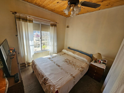 Venta Casa 2 Dormitorios Cosquín Con Cochera